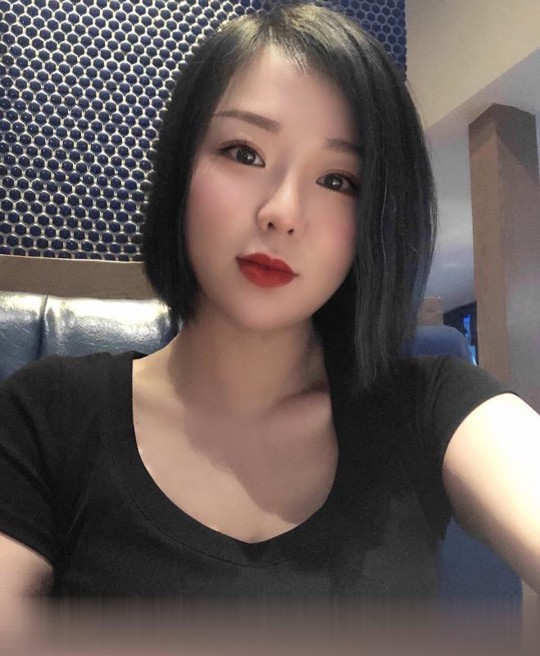 大屁屁少妇果果