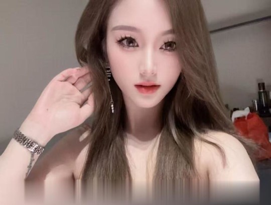 气质小虎牙.