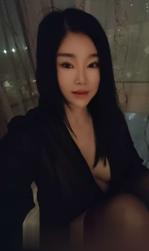 大屁股轻熟女