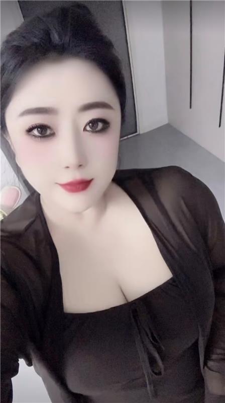 庄里大奶牛快去体验吧