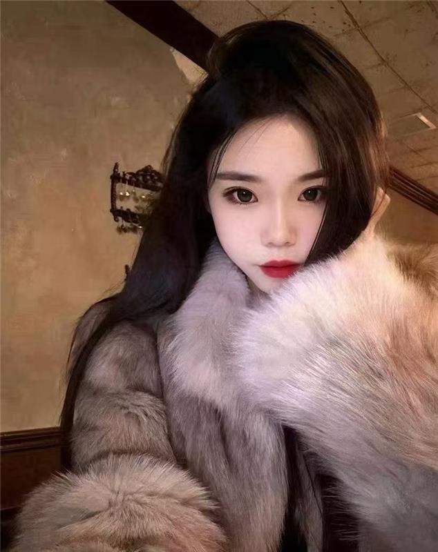 05后年轻嫩妹