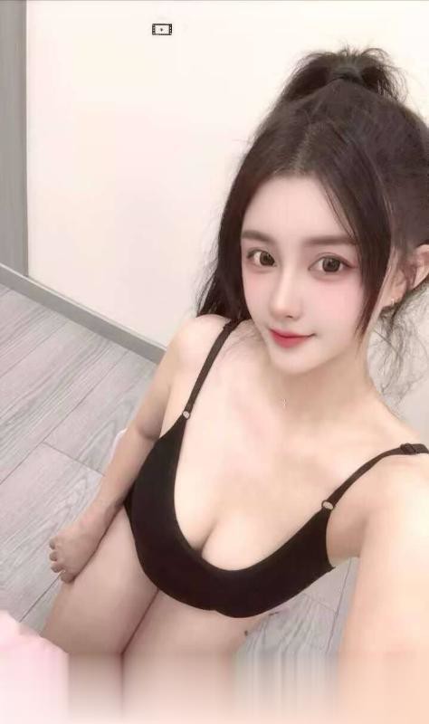 肤白貌美大奶嫩妹