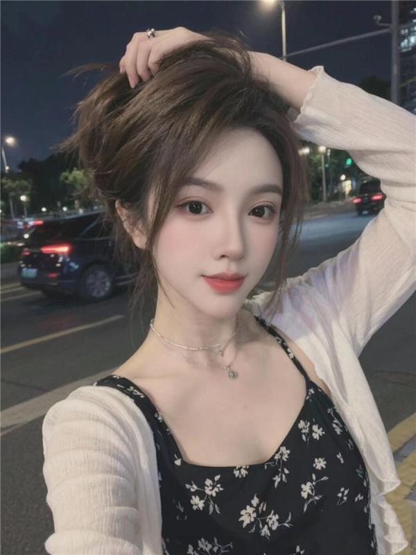 后湖丹丹妹妹极品大胸妹