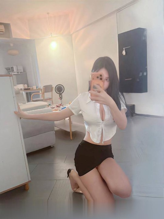 浦东大胸嫩女友