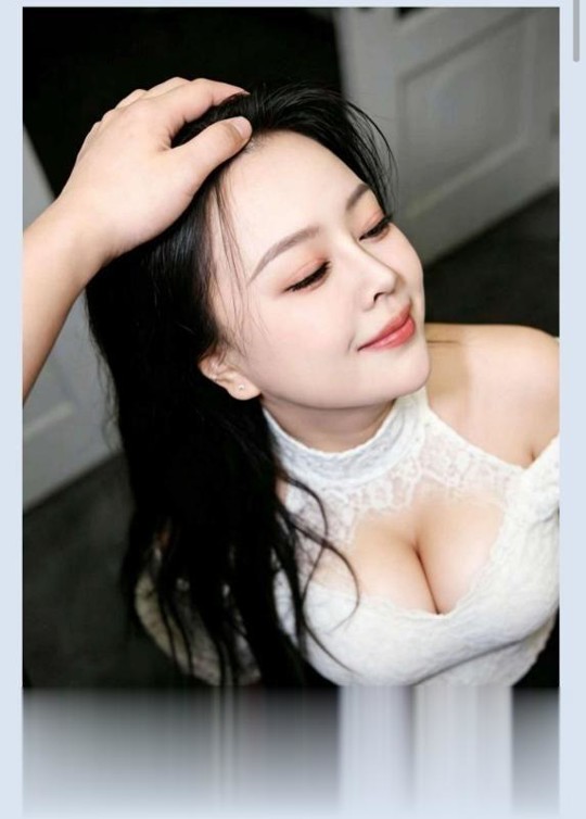 打卡三通贱母狗