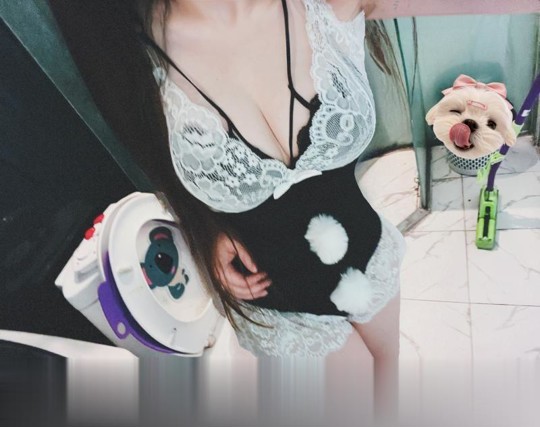 风骚服务系御姐能舌吻