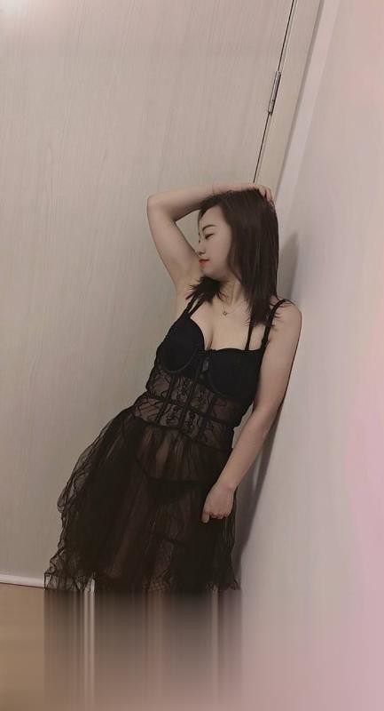 浦东能吸会夹黑丝小妹