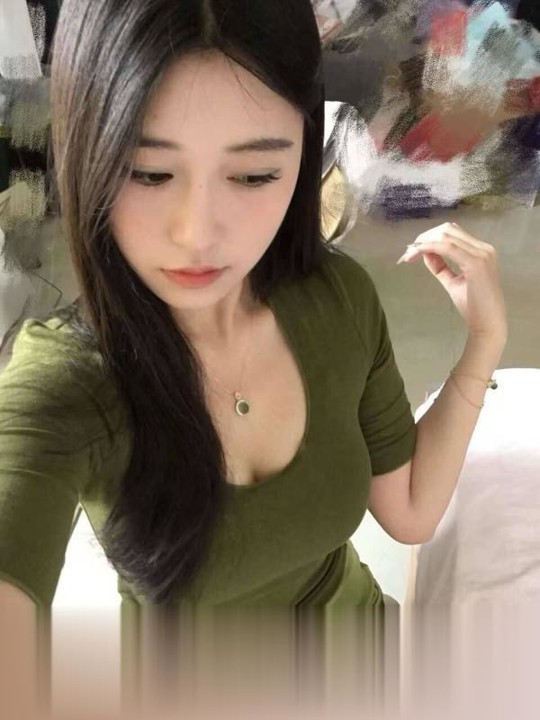 可吞精的骚货小婊子