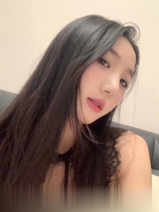 风情蕾丝靓妹子