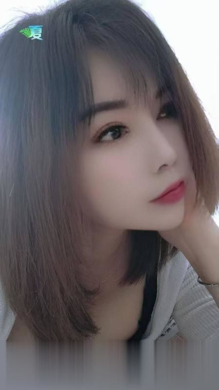 新建丰满性感少妇