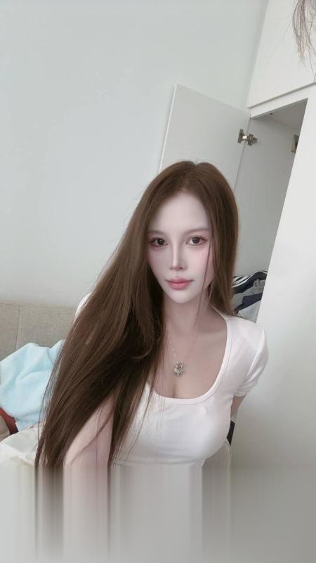 龙华大胸女友茜茜